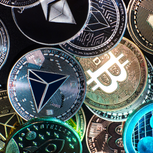 Money Is Quietly Rotating Out of Bitcoin Into XRP and Solana