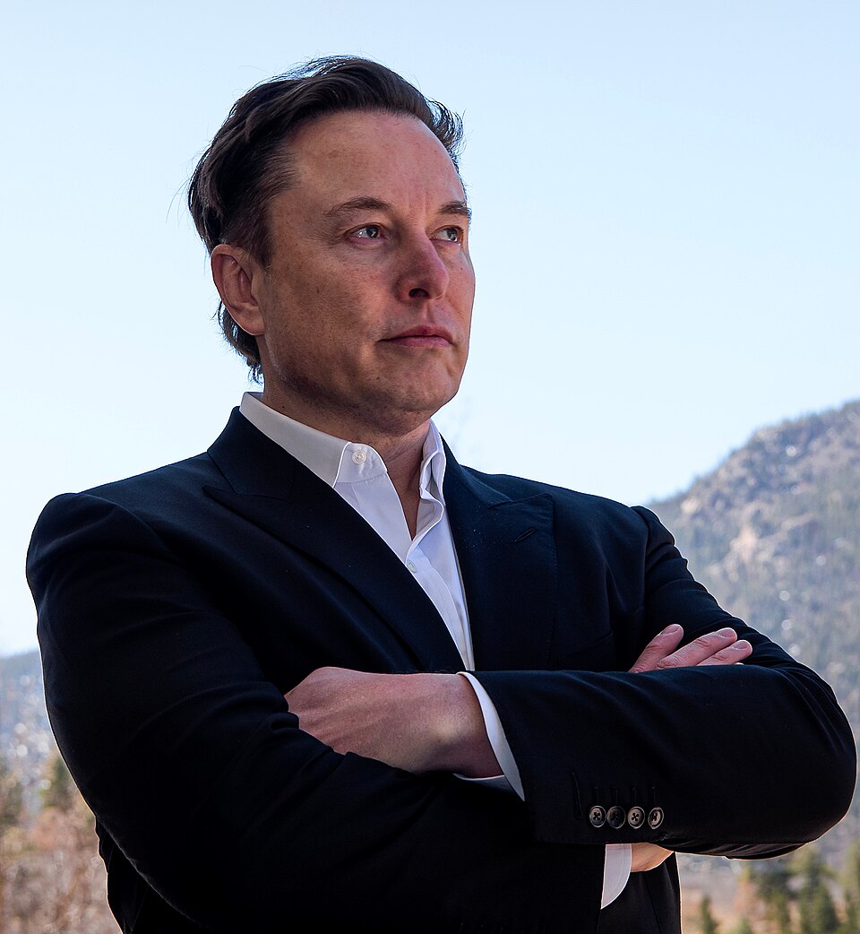 Elon Musk Is the World's First Trillionaire, and the SpaceX Surge Keeps Inflating It